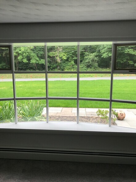 living room view - 1507 Armacost Rd