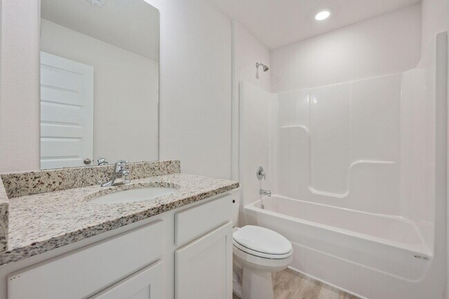 Building Photo - 5092 Gaineswood Dr