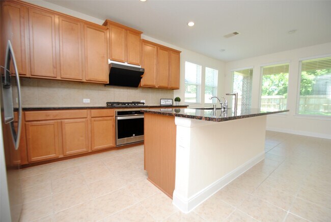Building Photo - 26806 Skylark Blf Trl