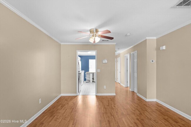 Building Photo - 113 Brittany Way