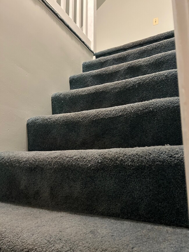 Stairs leading to office/study - 836 20th St S