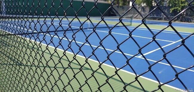 Building Photo - 40 Stirling Cove