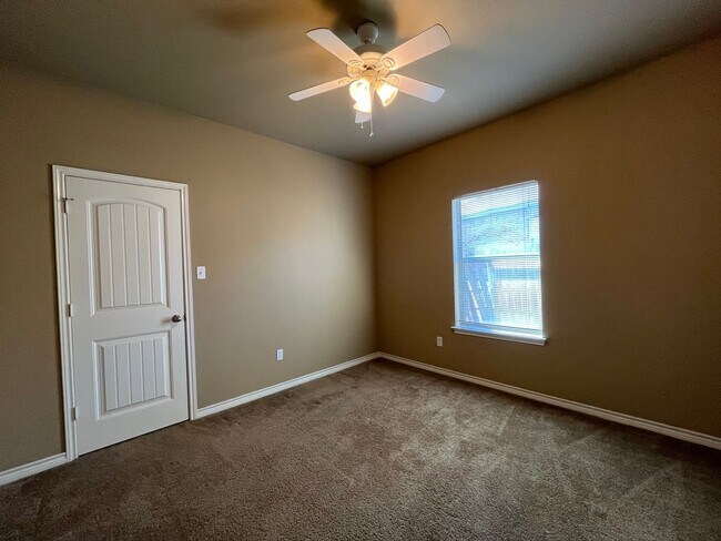 Building Photo - 3140 Breton St