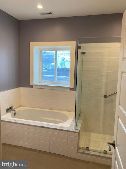 Building Photo - 2715 E Somerset St