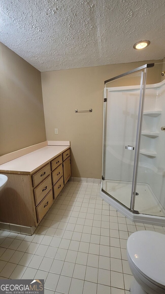 Building Photo - 5005 Johns Creek Ct