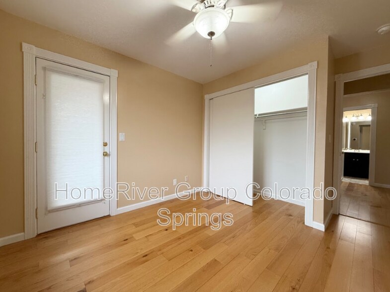 Building Photo - 6590 Delmonico Dr