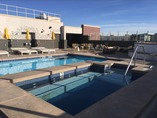 Building Photo - Available May 10th, 2025-Beautiful and Spa...