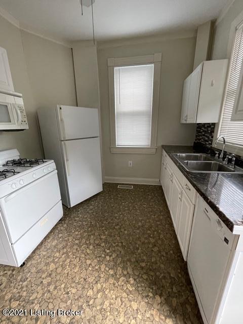 Building Photo - 1802 Deerwood Ave