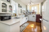 Building Photo - Well maintained 2bedr 1bath Rutland Condo