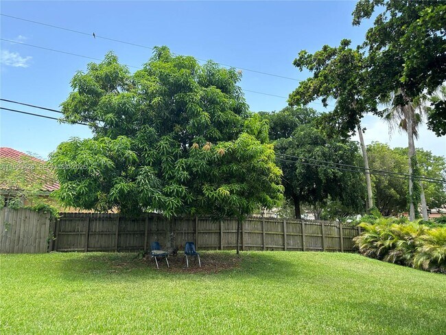 Building Photo - 9450 SW 181st Terrace