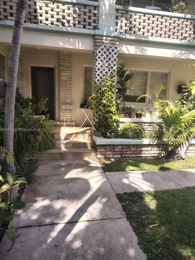 Building Photo - 7921 West Dr