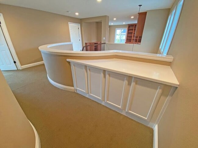 Building Photo - 6279 Skywalker Dr