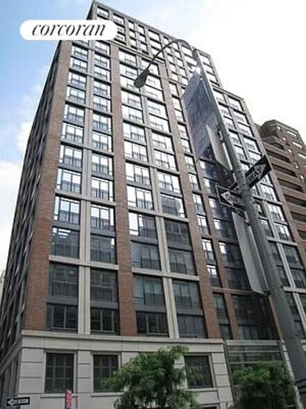 Building Photo - 45 Park Ave