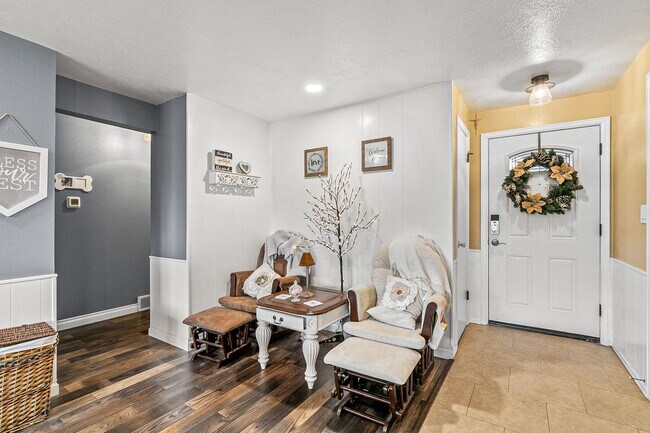 Building Photo - Great Location in Lakewood!