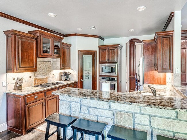 Building Photo - Elegant 3-Bedroom Home in Thornbrooke Village – All Bills Paid