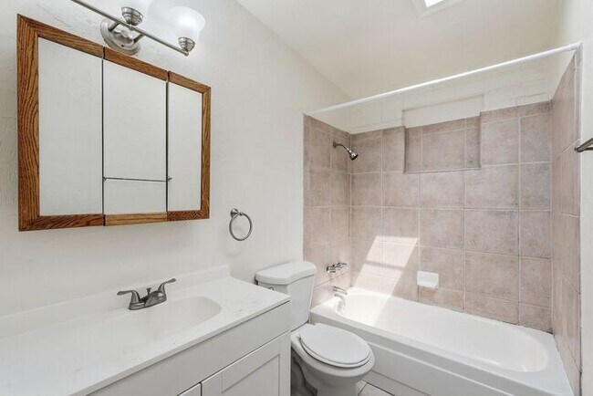 Building Photo - Bright 3-Bed Tucson Rental Home with Expansive Fenced Backyard Near U of A