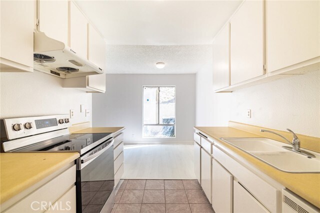Building Photo - 17062 Colima Rd
