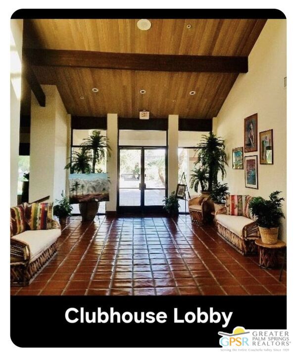 Building Photo - 15300 Palm Dr