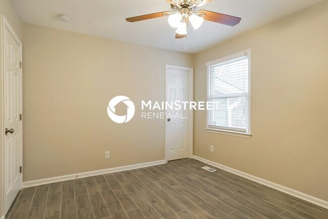 Building Photo - 401 N Bend Dr