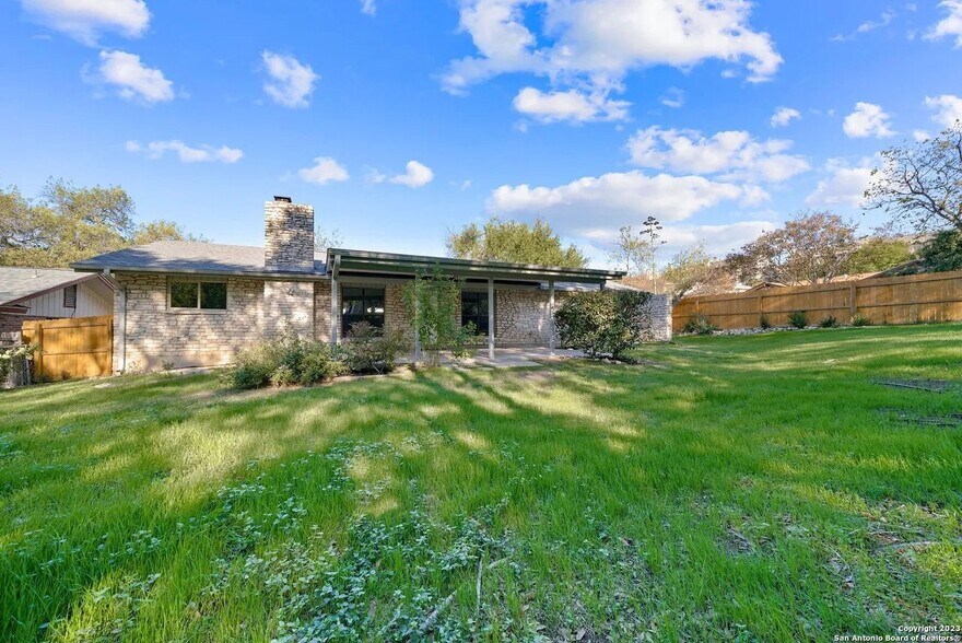 Building Photo - 6302 Handsome Lake Dr