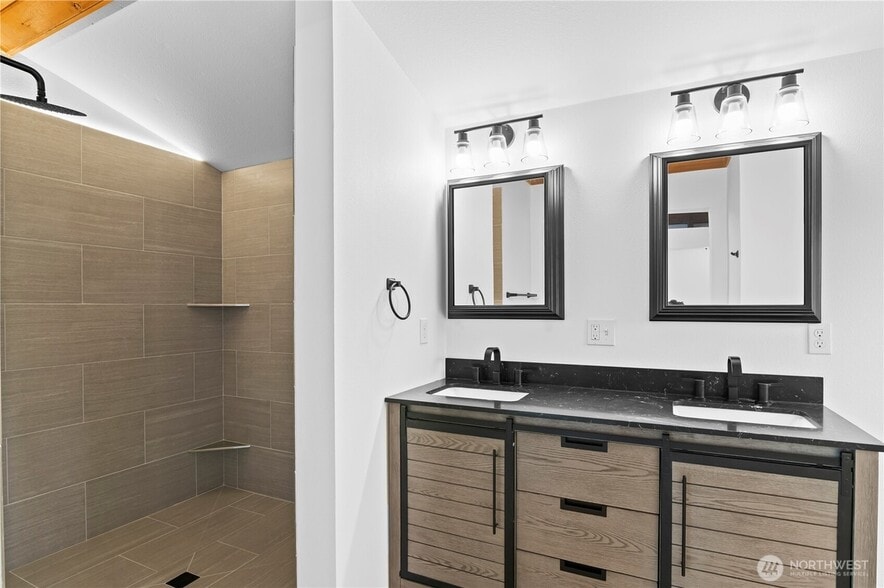 Building Photo - 2565 Finkbonner Rd