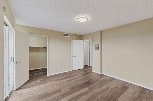 Building Photo - 3 bedroom 2 bath home in East El Paso!