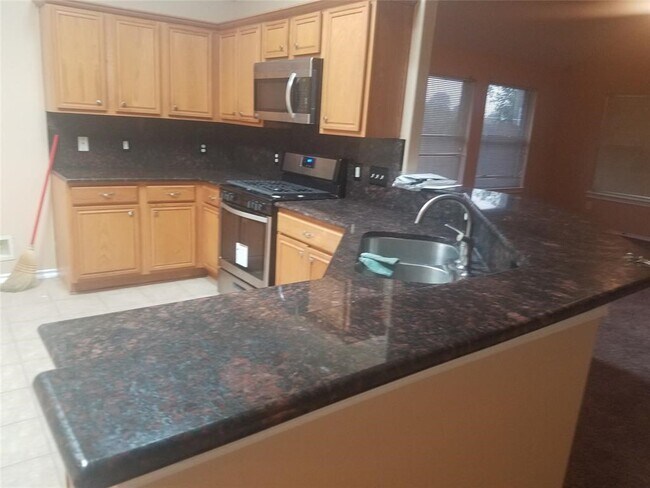 Building Photo - 9119 Melody Park Ln