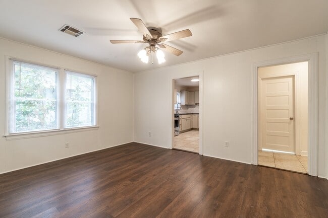 Building Photo - * Move-In Special - Half Off First Month's...