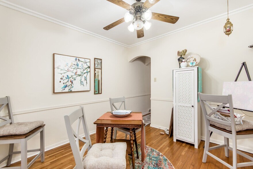 Building Photo - 1939 Northwest Blvd