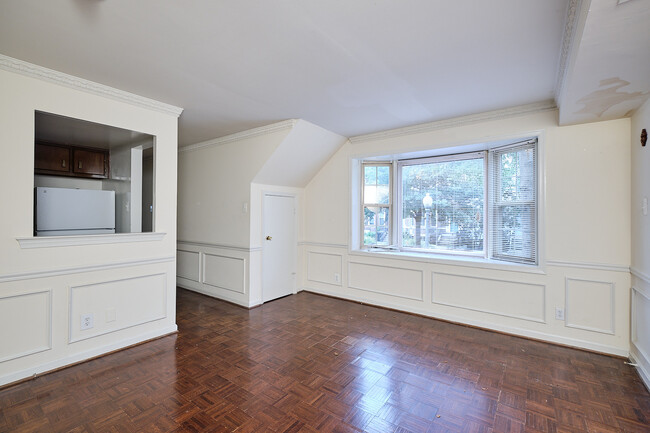 Building Photo - 1776 Lanier Pl NW