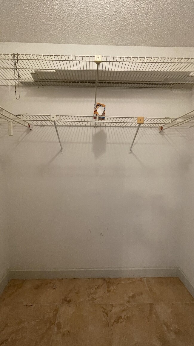 Building Photo - 109 Gardens Dr