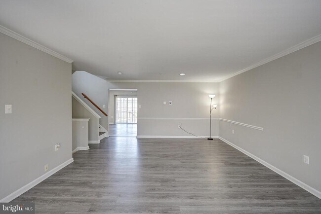Building Photo - 4624 Kings Mill Way
