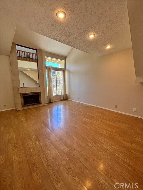 Building Photo - 451 Medford Ct