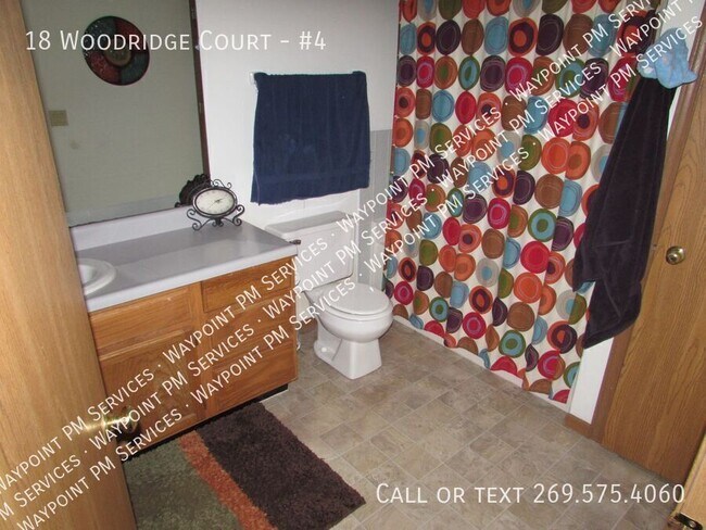 Building Photo - 18 Woodridge Ct