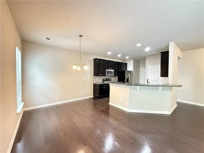 Building Photo - 1739 Charcoal Ives Rd