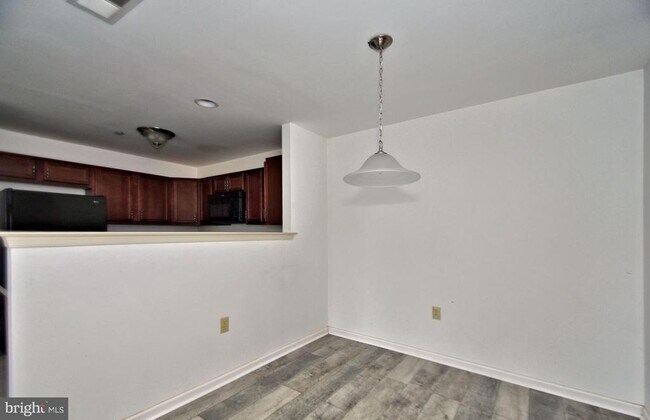 Building Photo - 3940 Ashland Dr