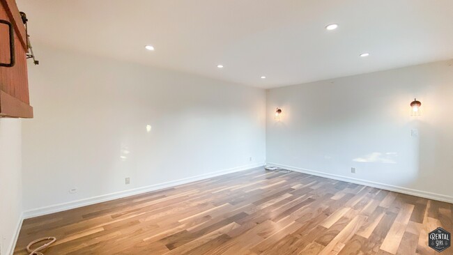 Building Photo - GORGEOUS TWO-STORY CONDO IN CULVER CITY | ...