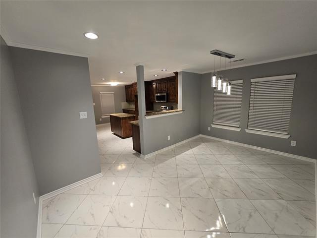 Building Photo - 700 White Fields Way