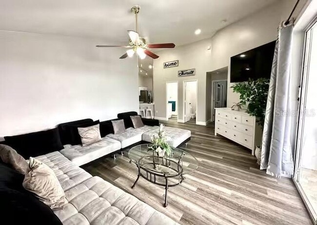 Building Photo - 626 Eagle Pointe S