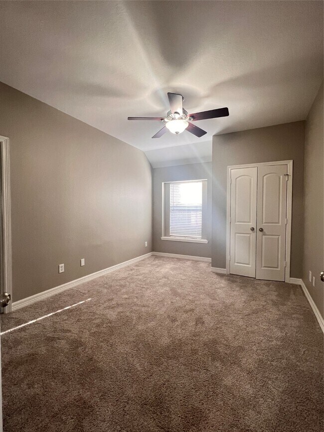 Building Photo - 21110 Dover Park Ln