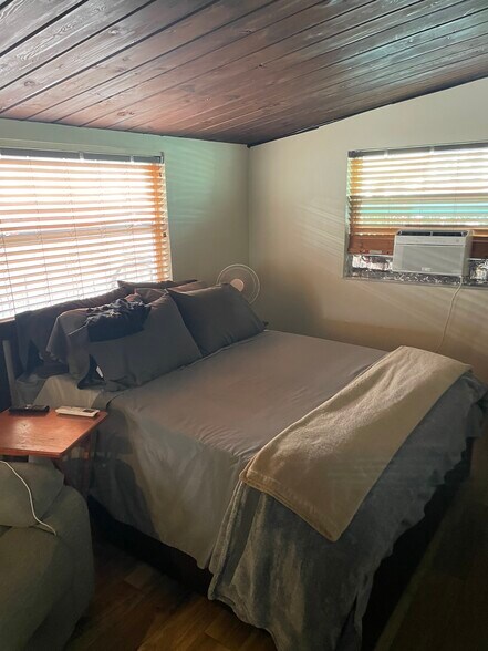 Building Photo - 200 Ipswich St