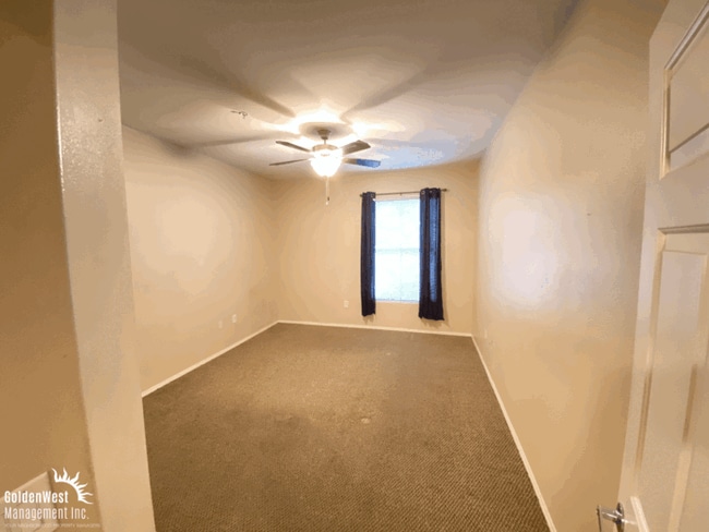 Building Photo - Charming 2Bdm 2Ba Condo in a Gated Las Veg...