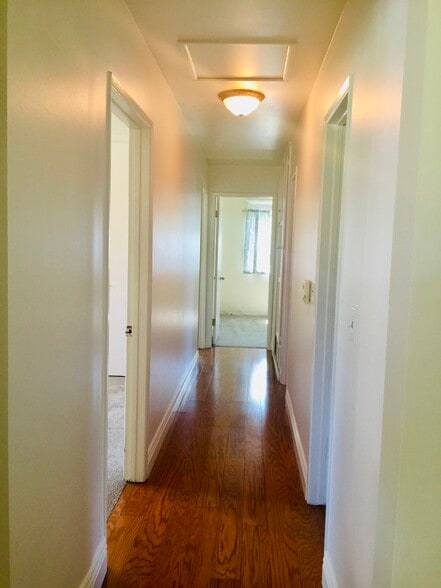 Building Photo - 7342 Ponce Ave