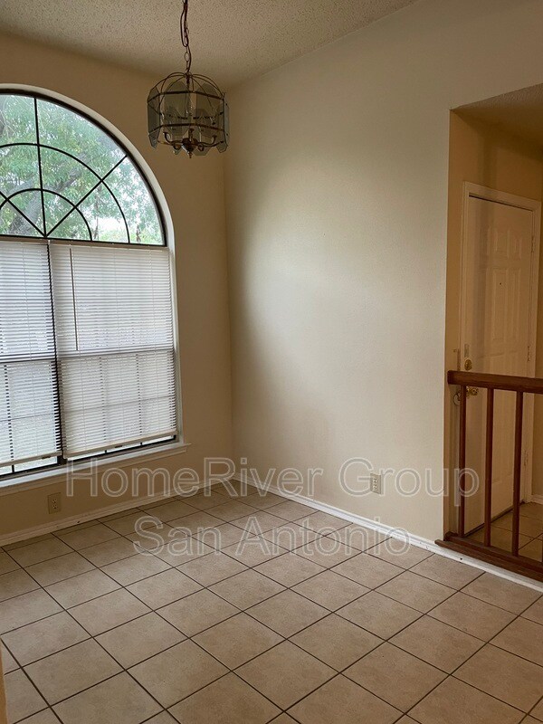 Building Photo - 6220 Les Harrison Dr