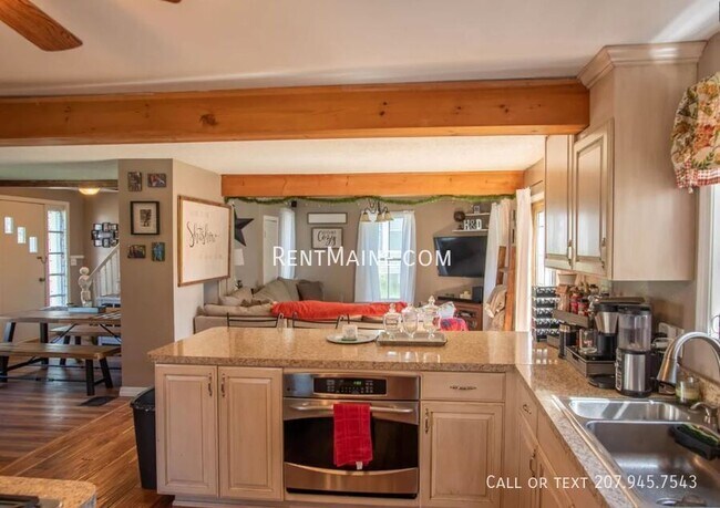 Building Photo - 78 Seventh St.-