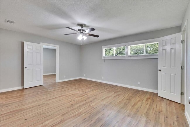 Building Photo - 11409 Hunters Ln