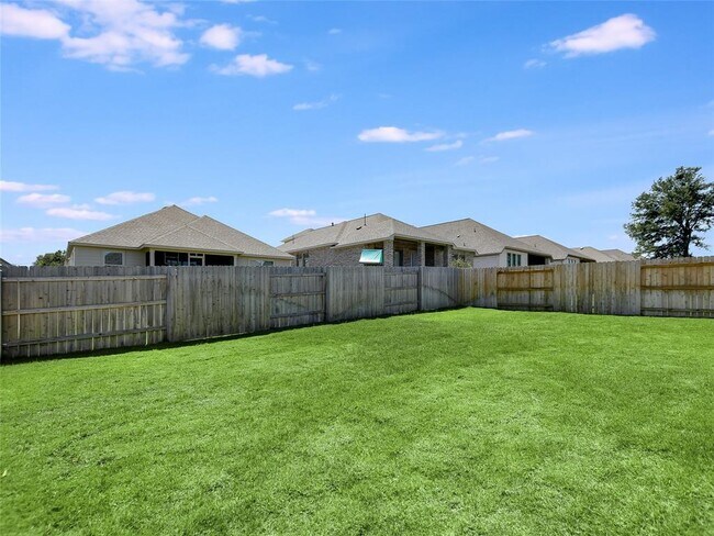Building Photo - 612 Jefferson Dr