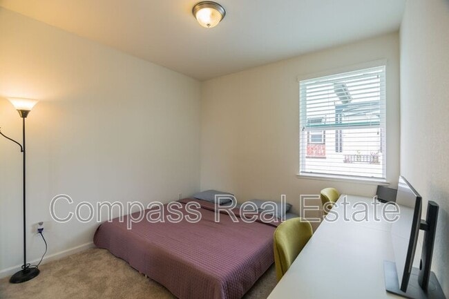 Building Photo - 2730 Viterbo Ct