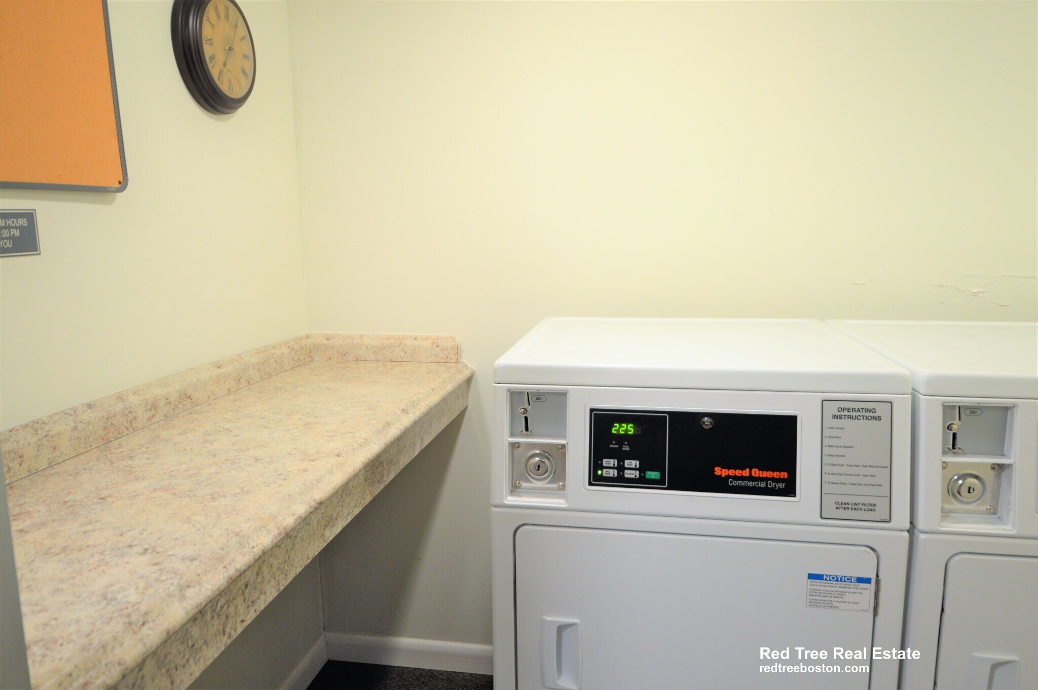 Building Photo - 35 Belmont St