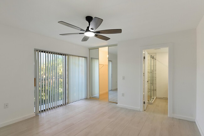 Building Photo - 2018 20th Ct